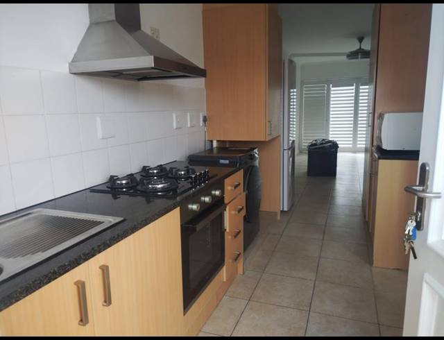 1 BEDROOM APARTMENT FOR SALE IN STRAND SOUTH
